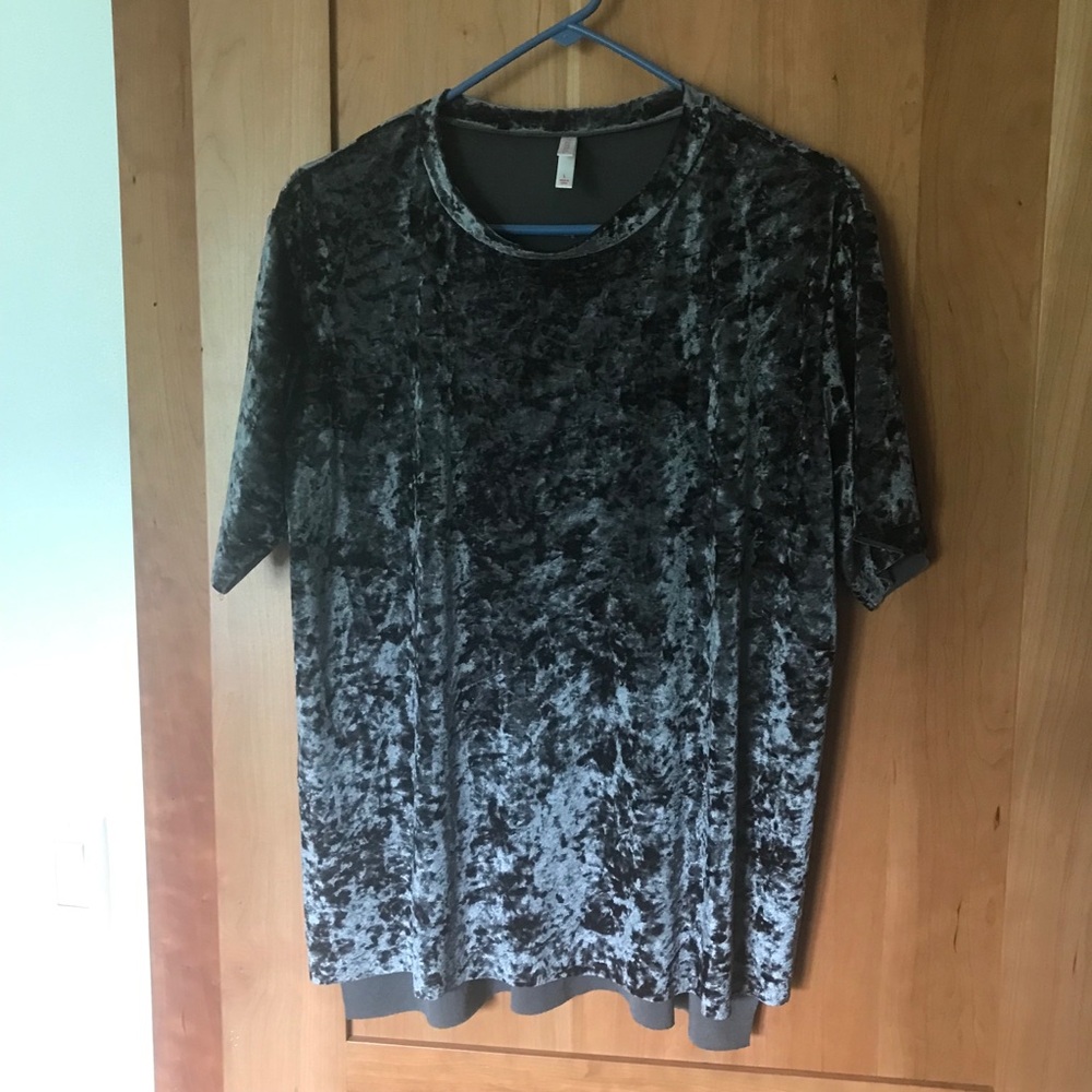 Grey velour short sleeve top large